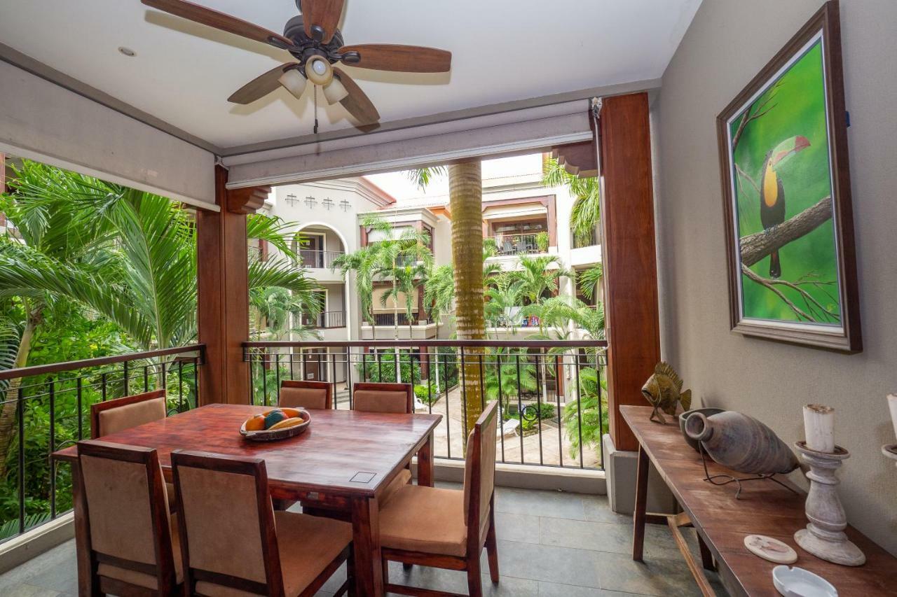 Luxury Pool View Access - M16 Apartment *