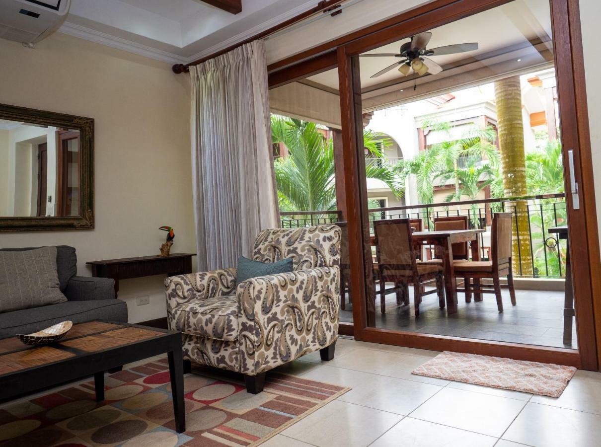 Apartment Luxury Pool View Access - M16 Jaco