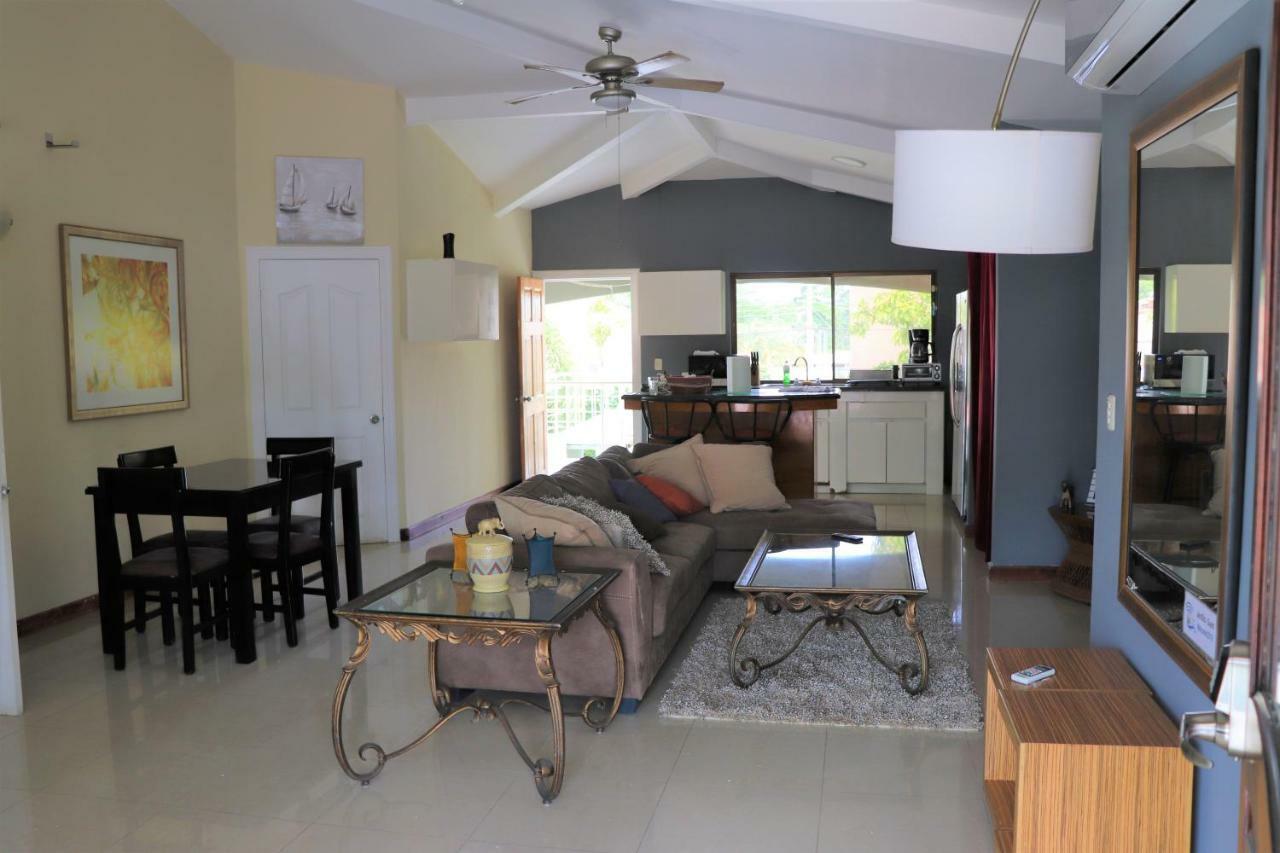 Sol Quadplex 11a Apartment *