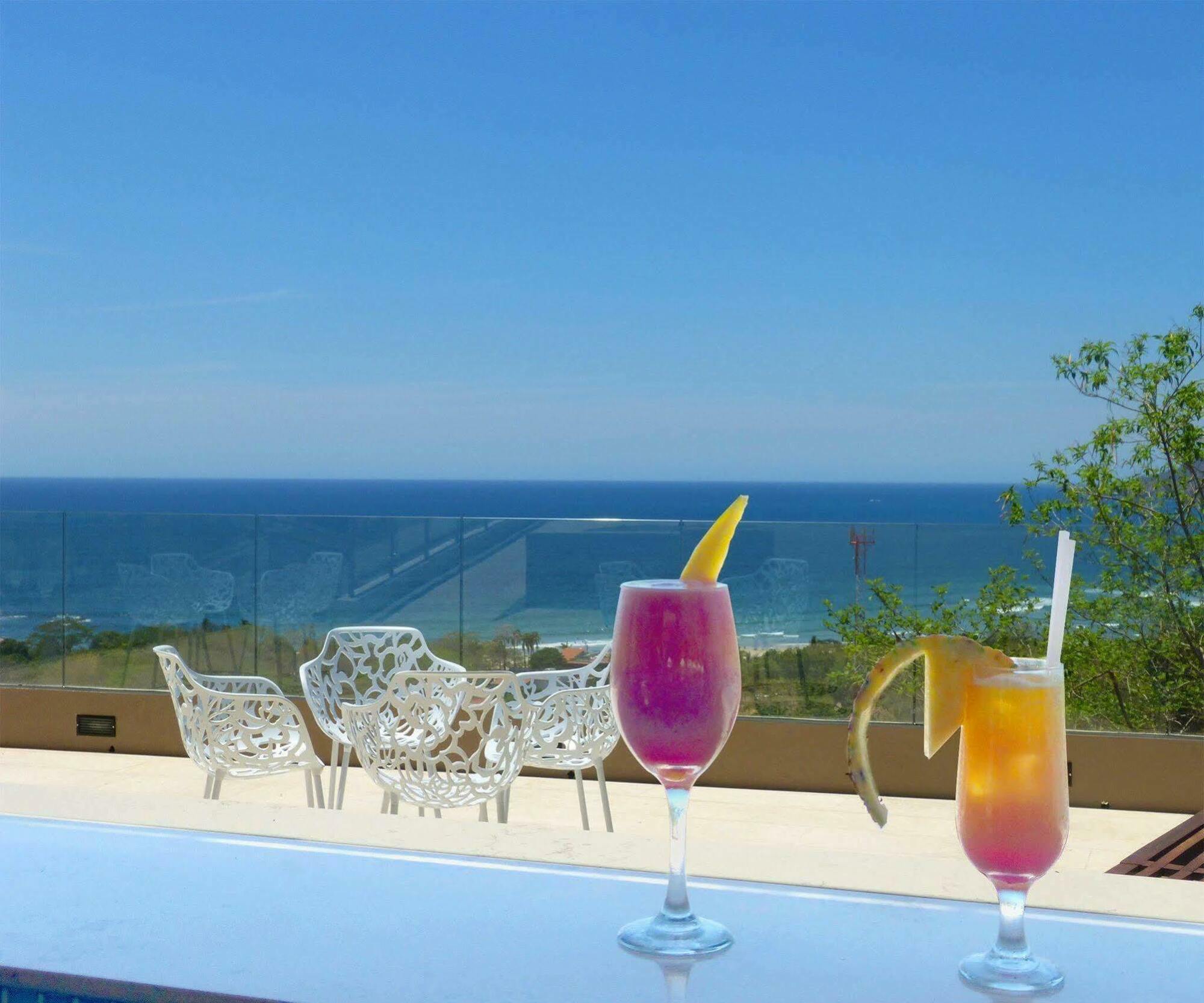 Wyndham Hotel 4*