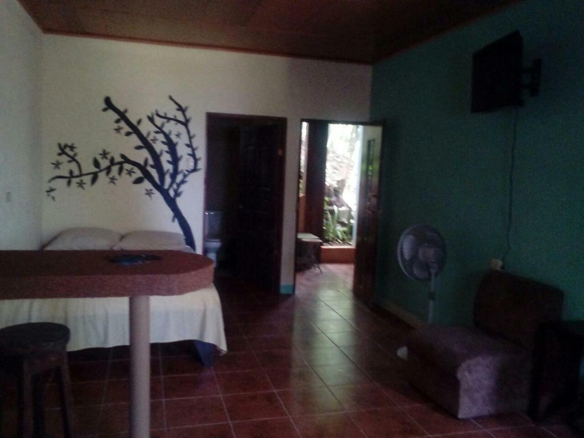 Sun & Moon Paradise Lodge *