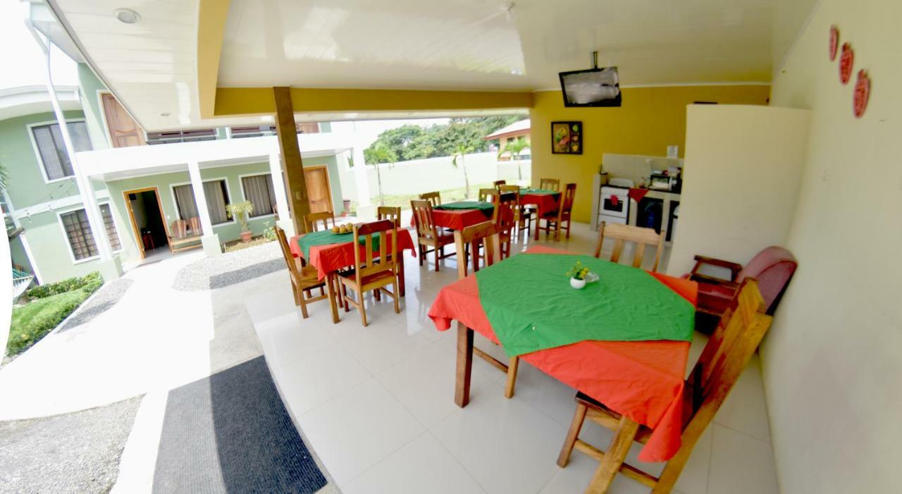 Bed & Breakfast La Backpackers 3*