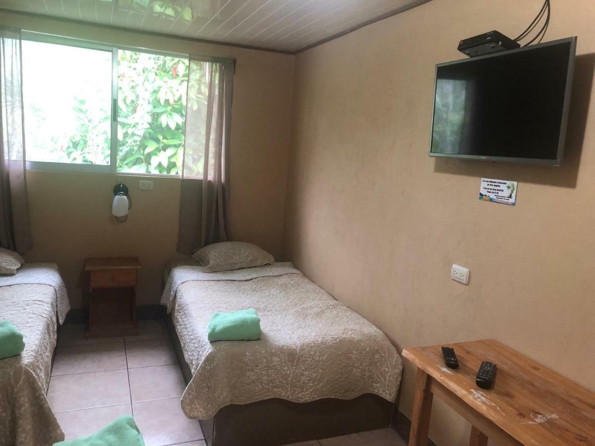 Hotel Uran *