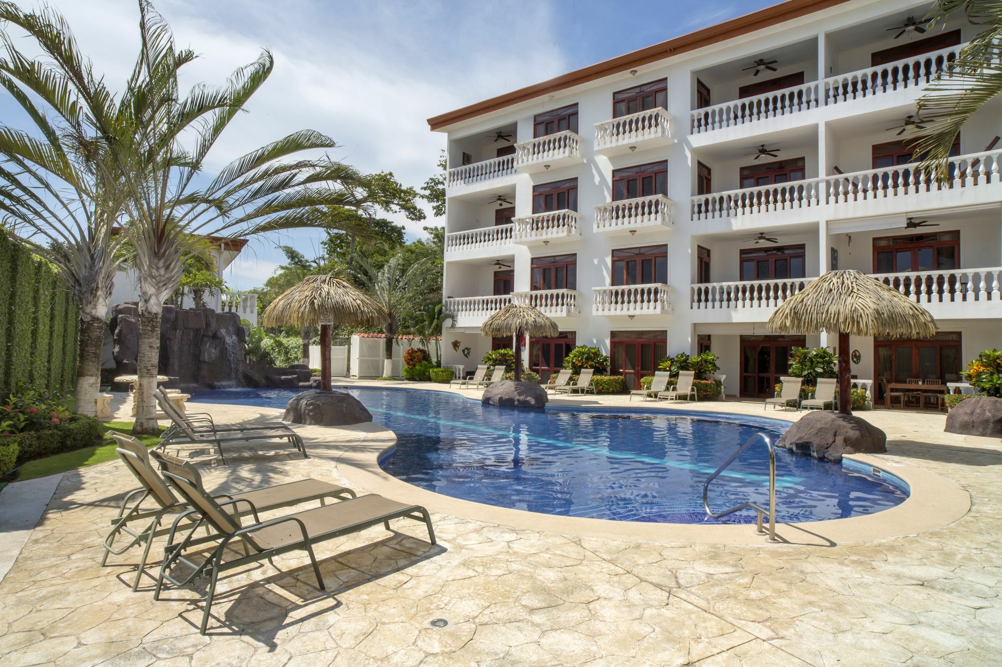 Apartment Paloma Blanca 4d