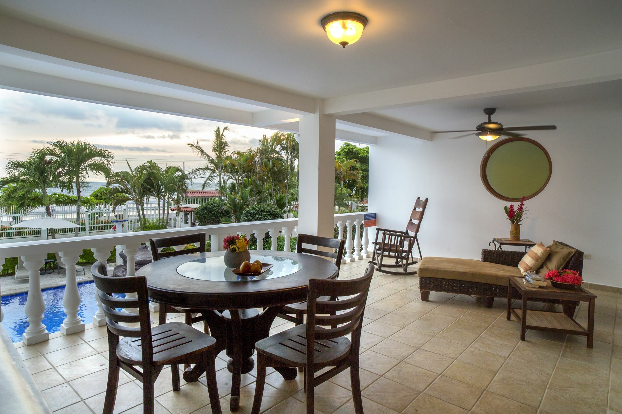Paloma Blanca 4d Apartment Jaco