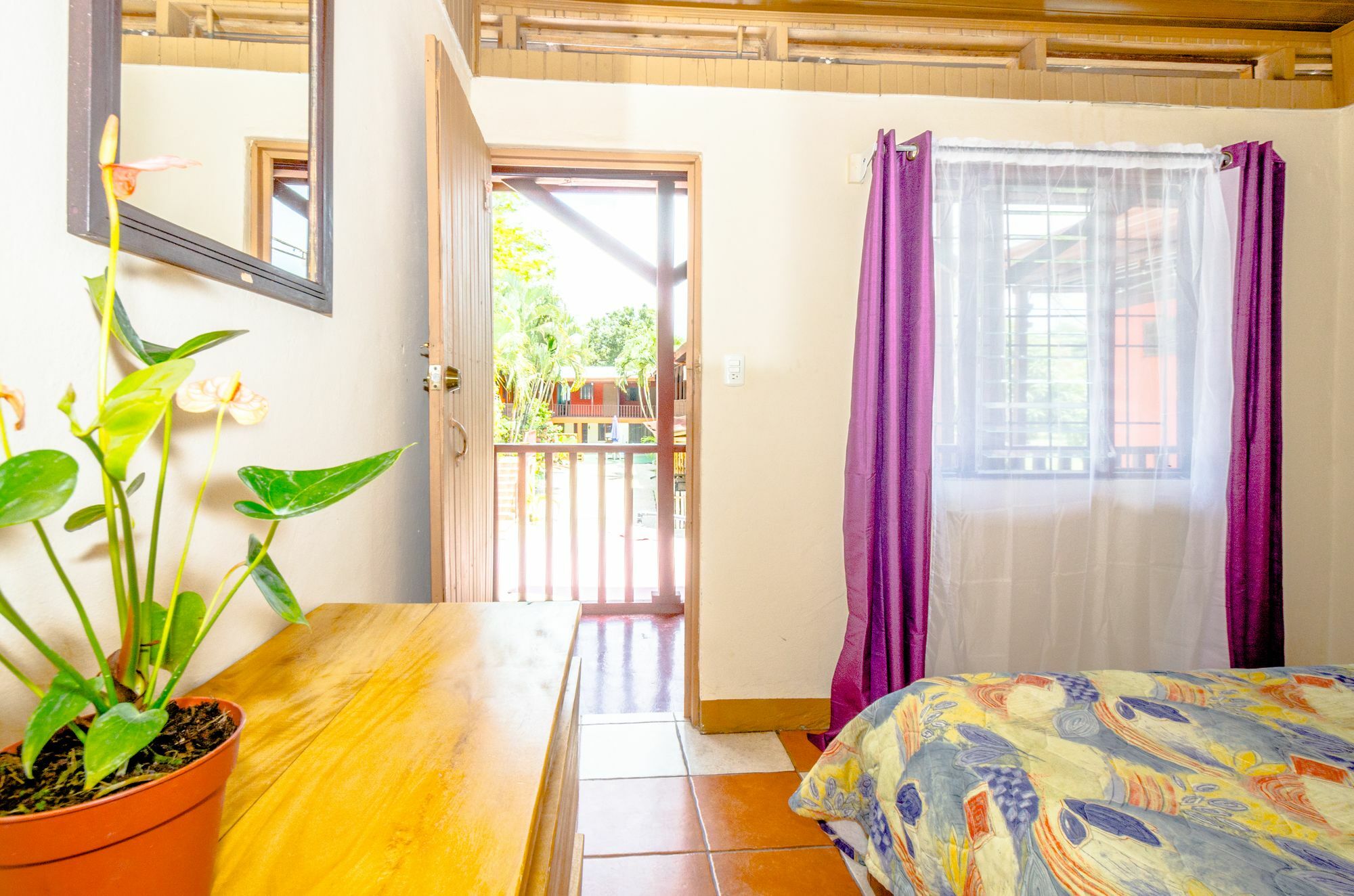 Hostel Shared Dorm By Playa *