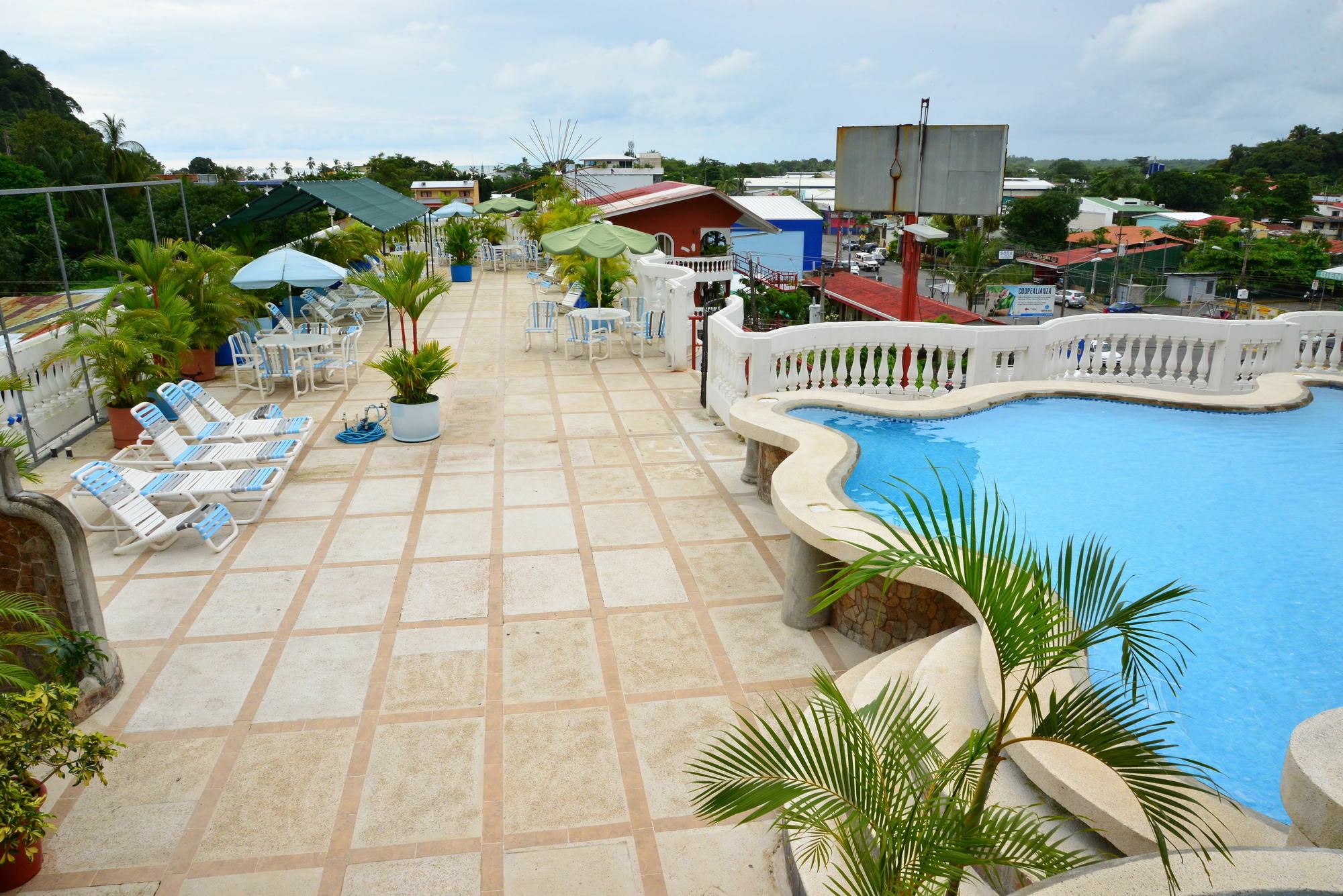Le Priss Hotel 2*