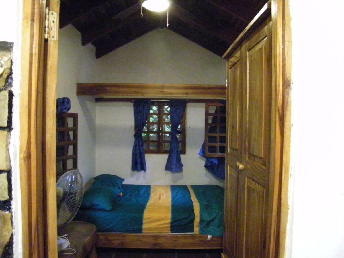 The Blue Lagoon Surf House * Playa Avellana