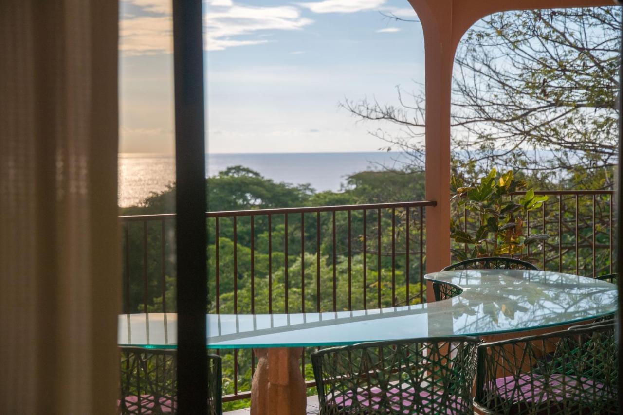 Casa Jaguar, *
