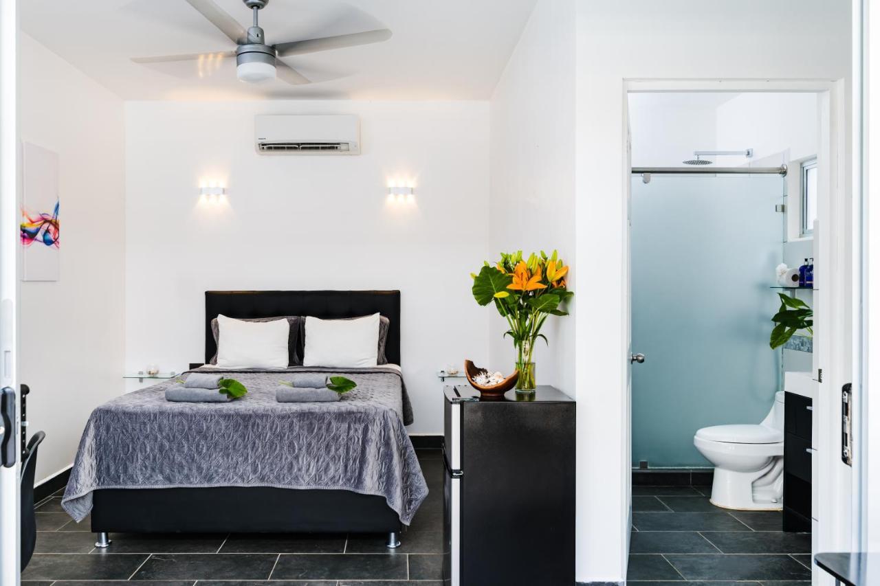In The Shade - Coworking - 300mbit - Adults Only Hotel