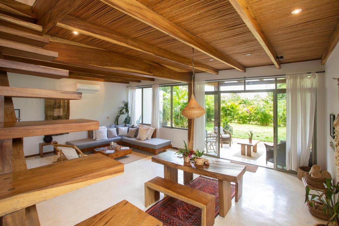 Amoi Villas *