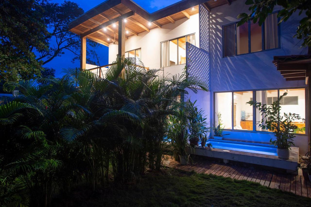 Amoi Villas *