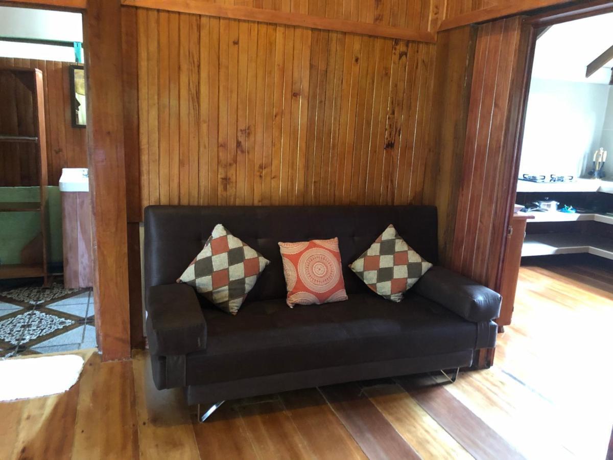 Cabana Ara Macao Drake Bay