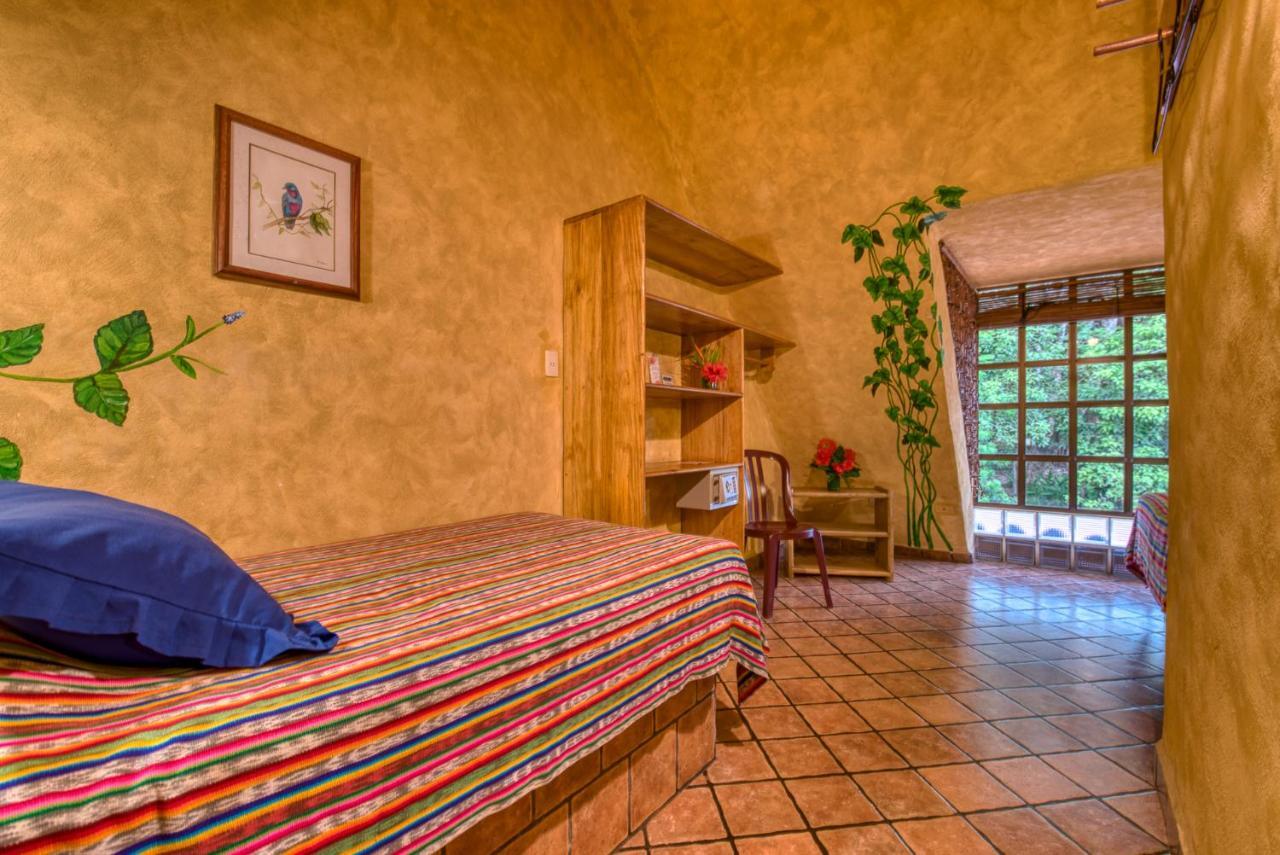 El Sano Banano Beachside 3*