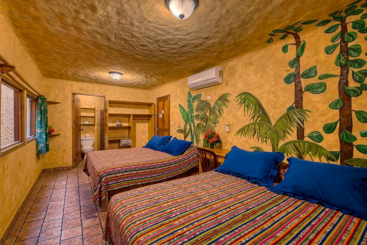 Hotel El Sano Banano Beachside 3*