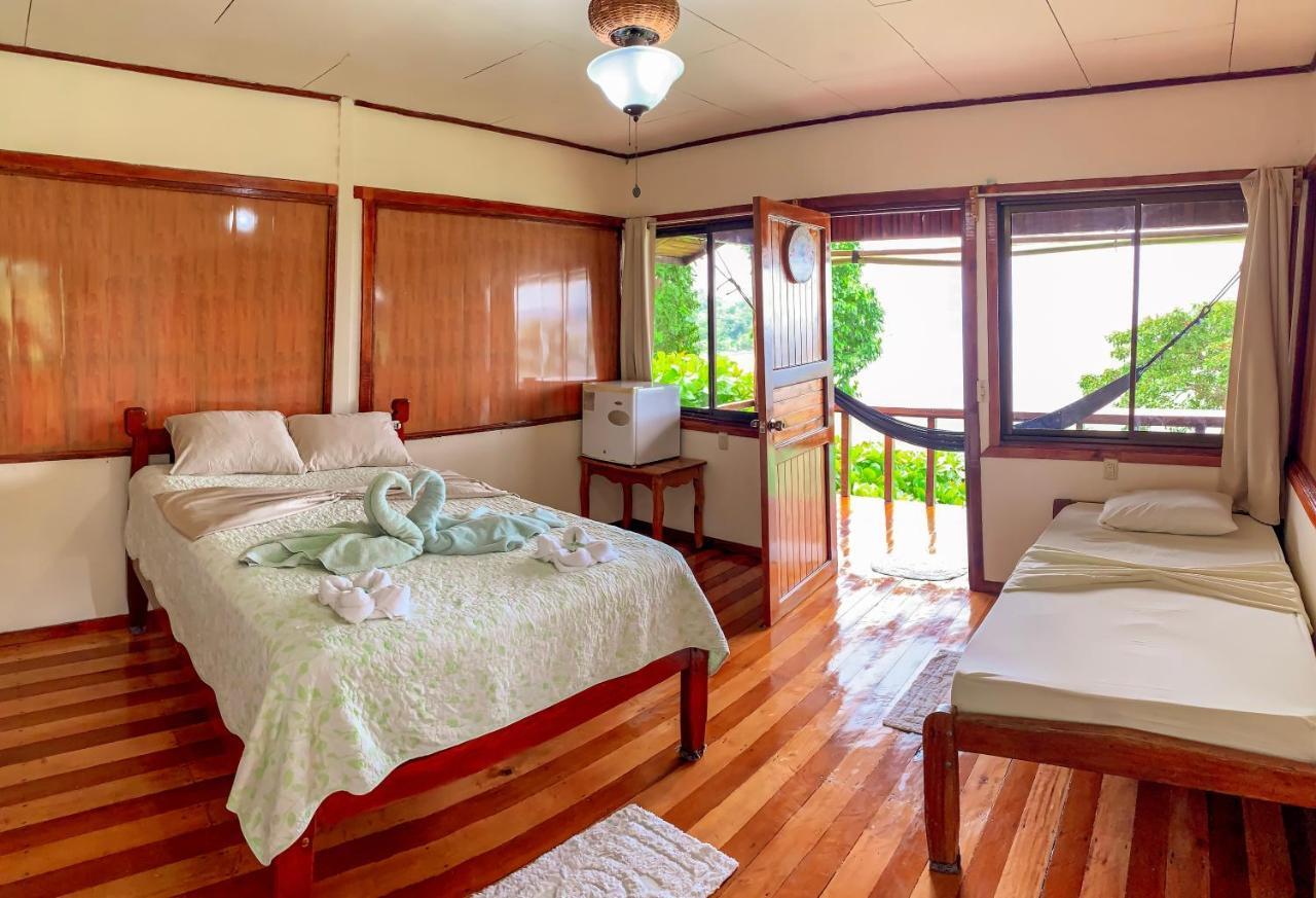 Cotingas Ocean View * Drake Bay