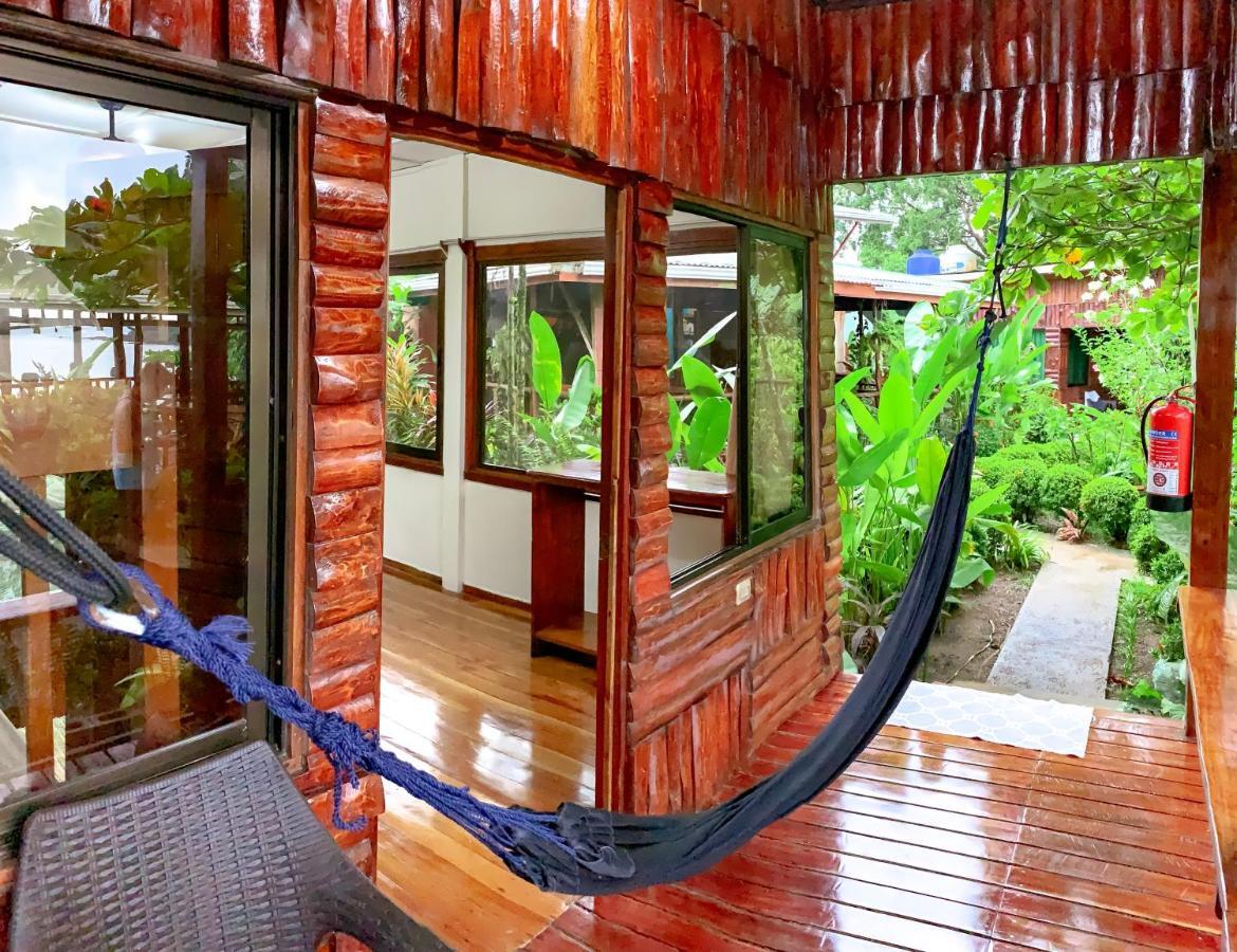 Cotingas Ocean View Lodge *