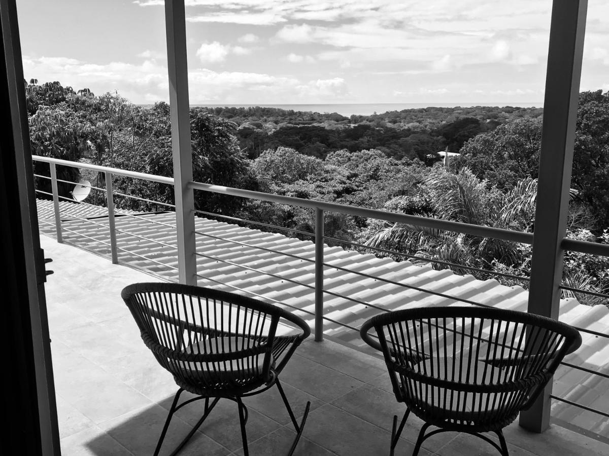 Lambeau 3 Ocean View - 2br 3 Ba Villa