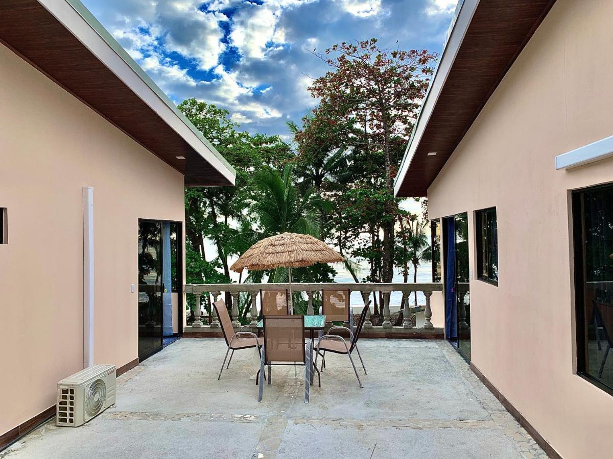 Beachfront Vista Hermosa *