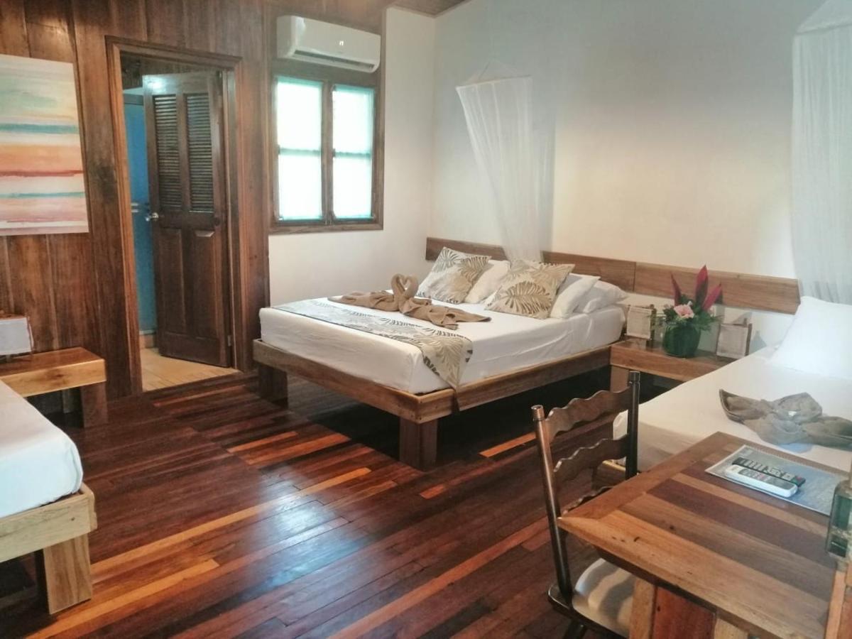 Escape Caribeno 2*