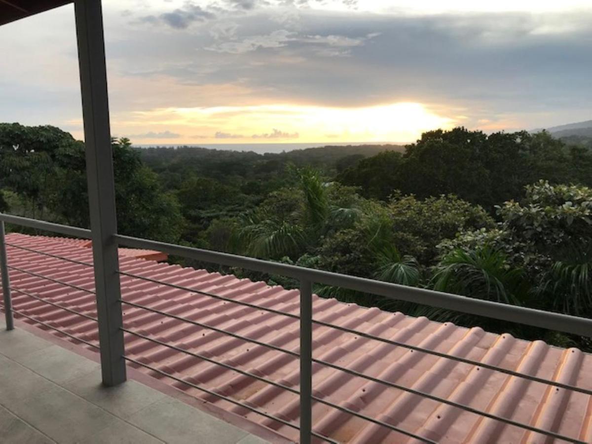 Lambeau 3 Ocean View - 2br 3 Ba Uvita