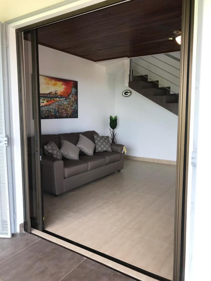 Lambeau 3 Ocean View - 2br 3 Ba Villa