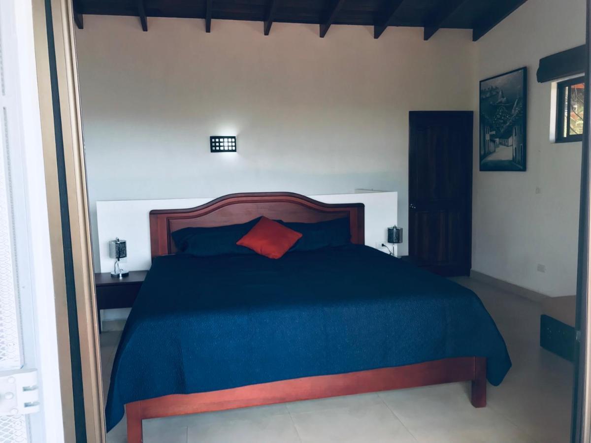 Lambeau 3 Ocean View - 2br 3 Ba Villa