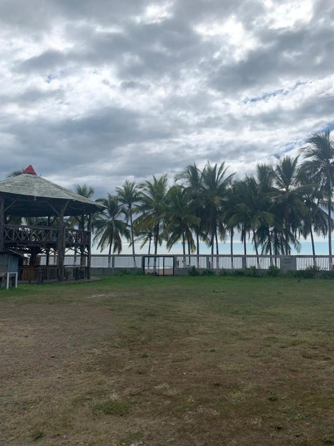 Gallina E Palo Beachfront Hotel 4*