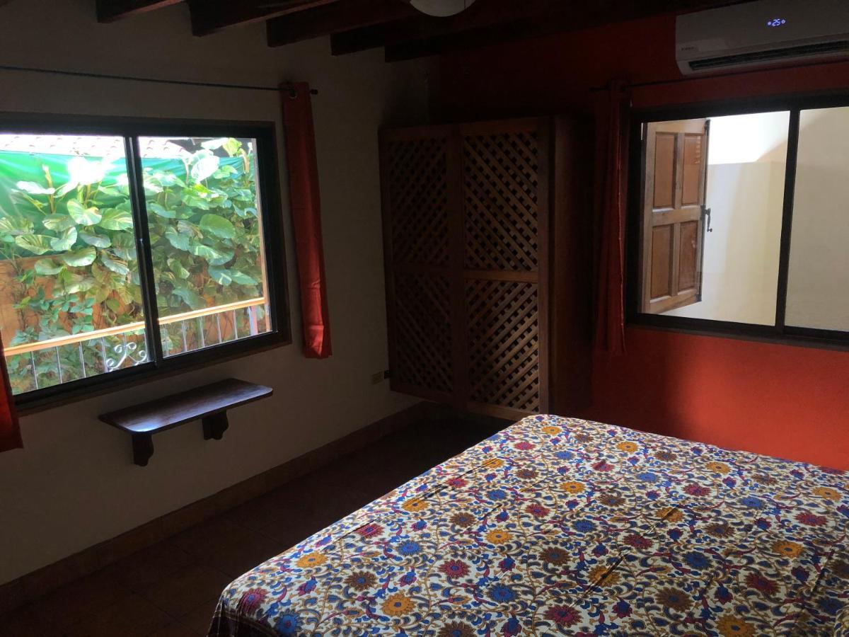 Monos Y Mar (adults Only) Apartment