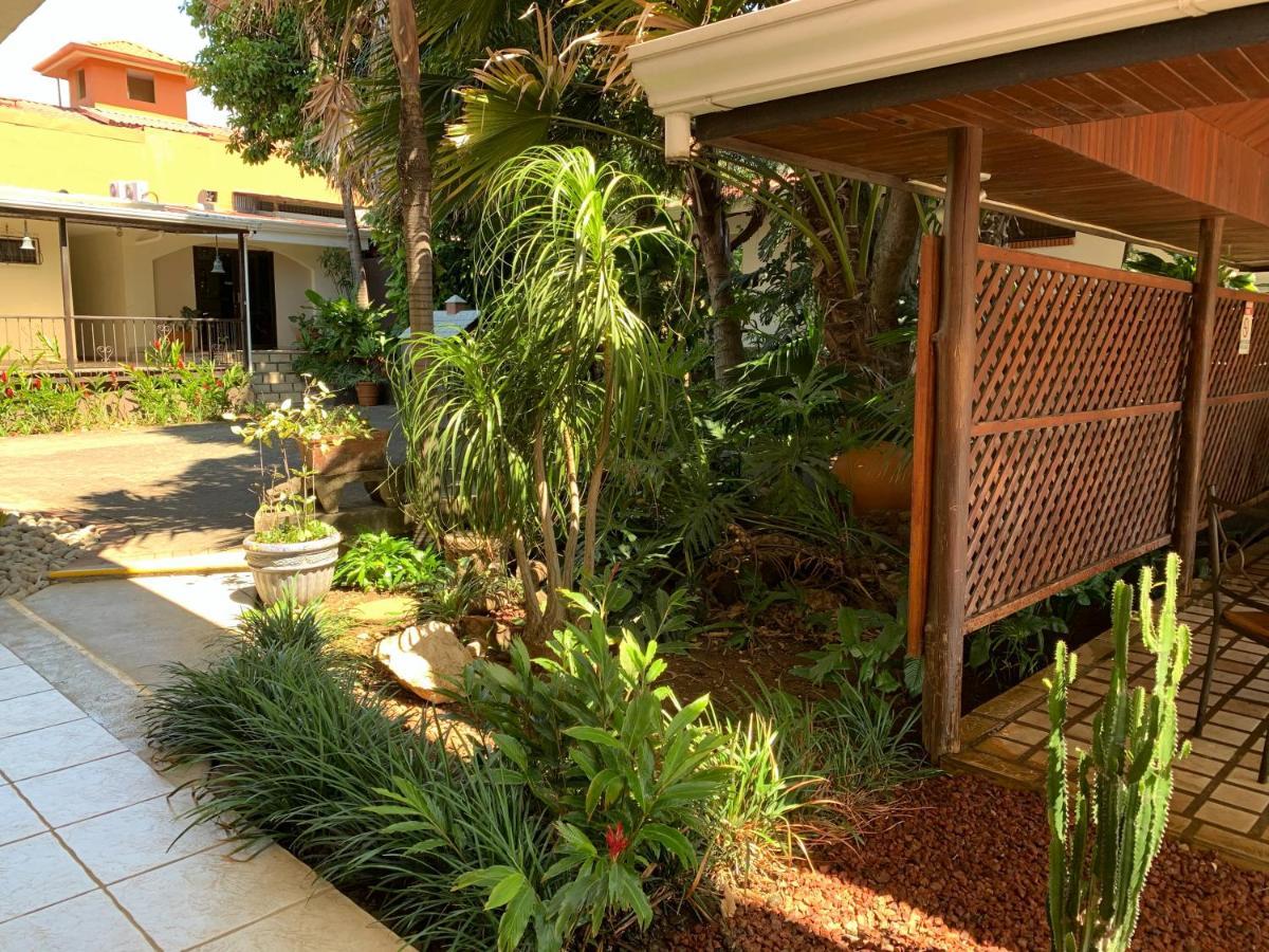 La Riviera Hotel 3*