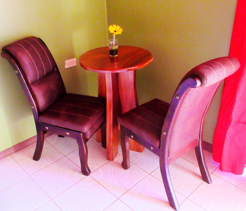 Nafre House Bed & Breakfast 2*