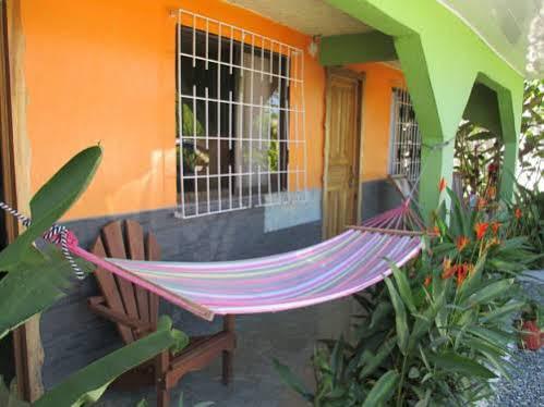 Cabinas Guest house