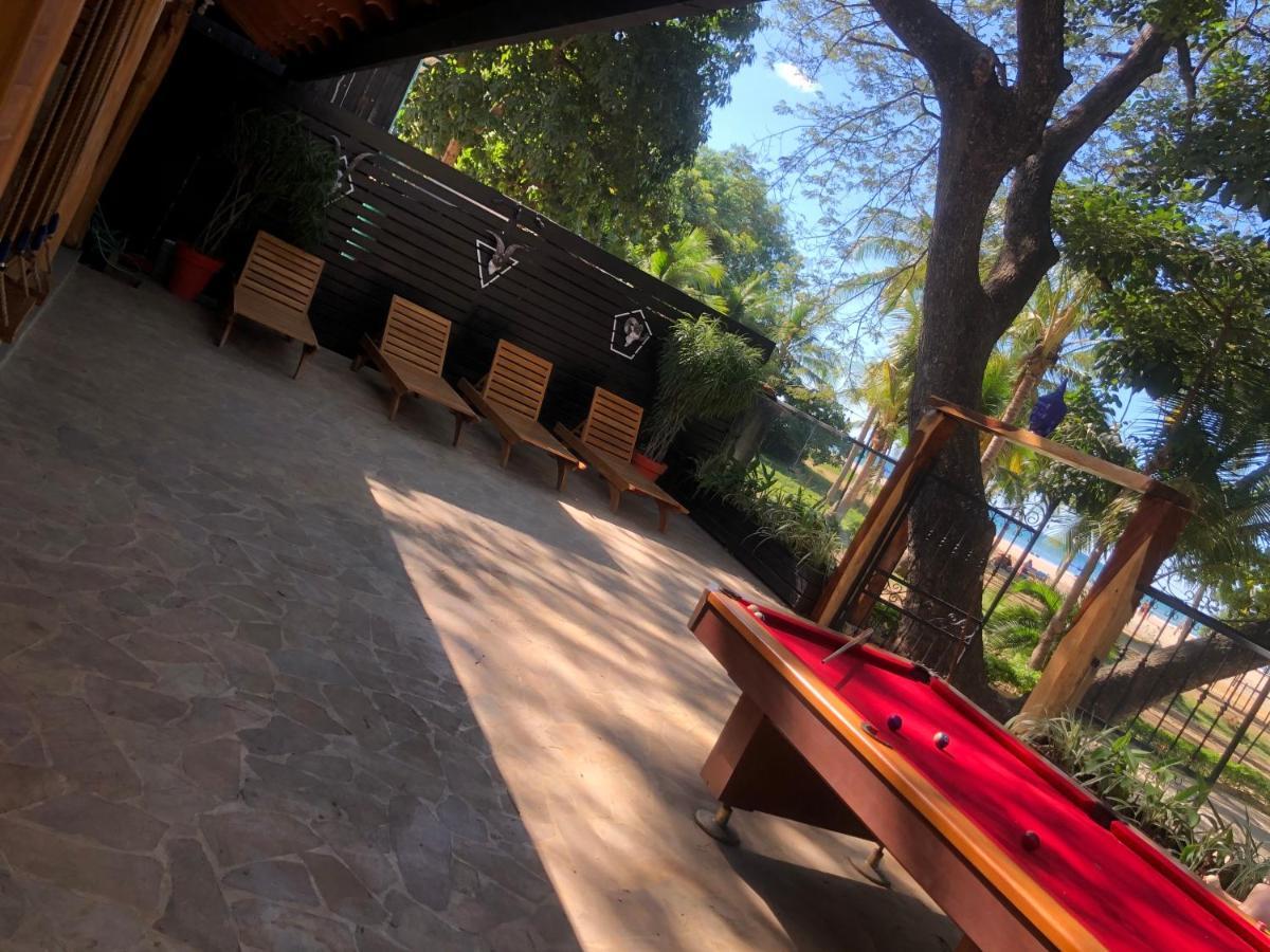 Casa Aura: Beachfront Premium Hostel Tamarindo