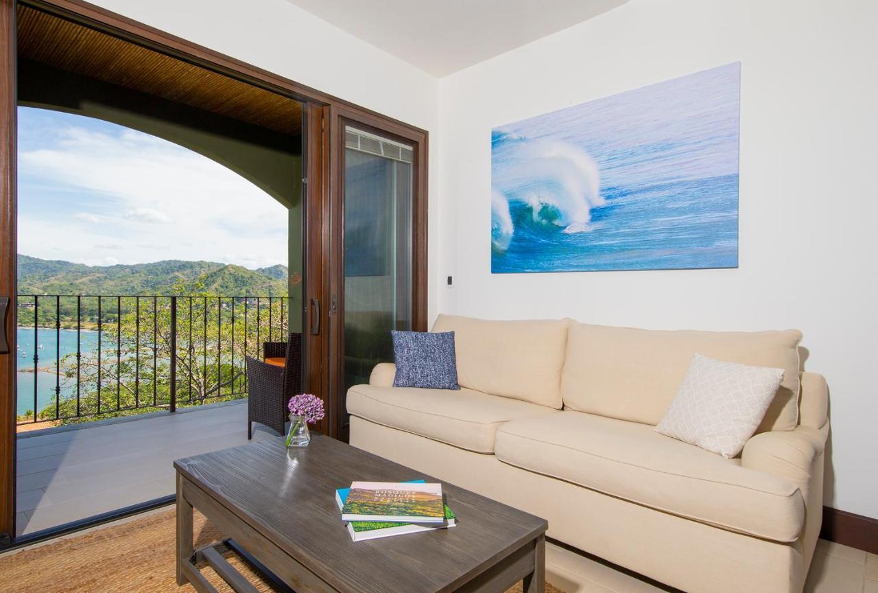 360 Splendor Del Pacifico Residences *