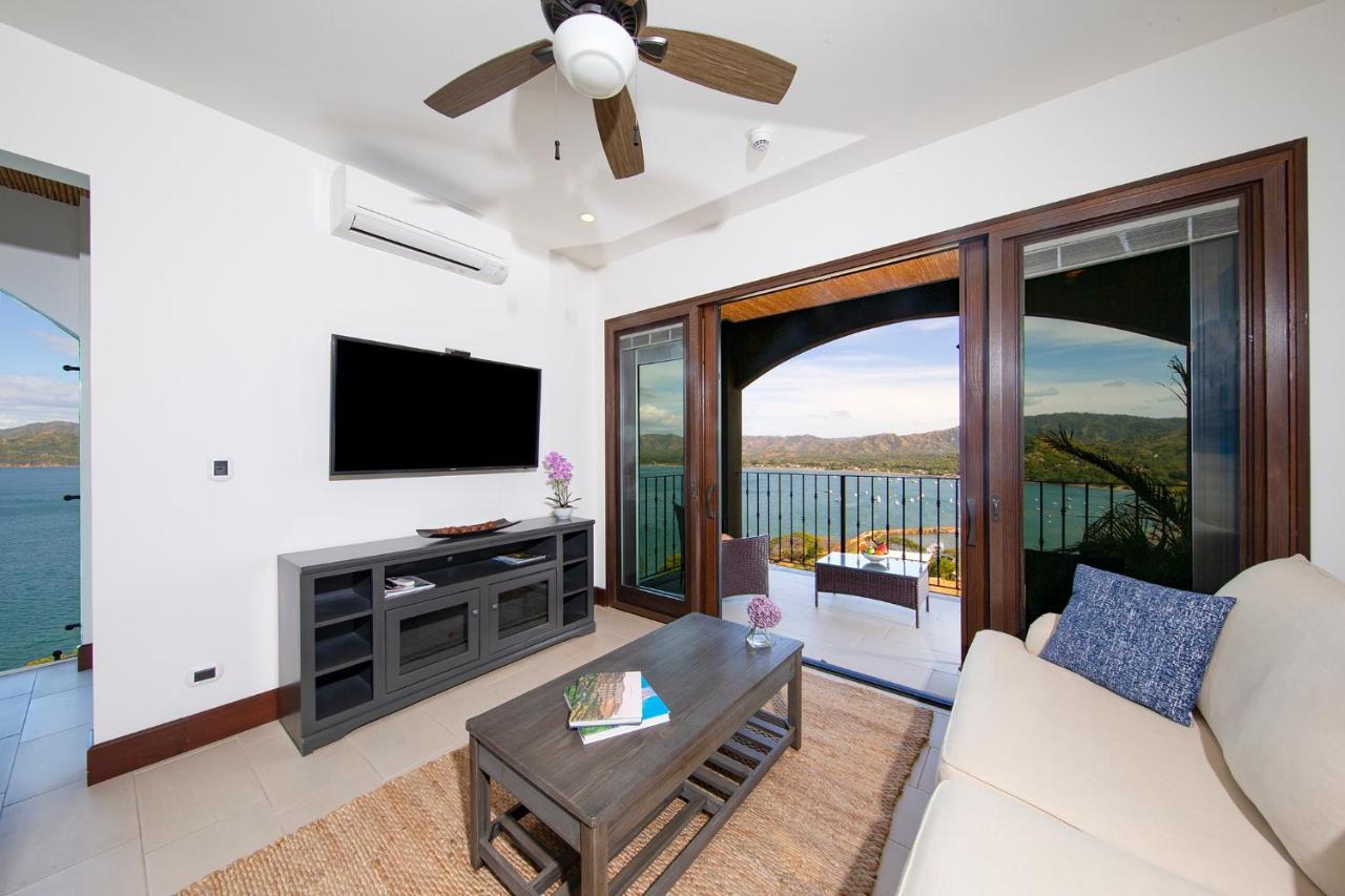 360 Splendor Del Pacifico Residences *