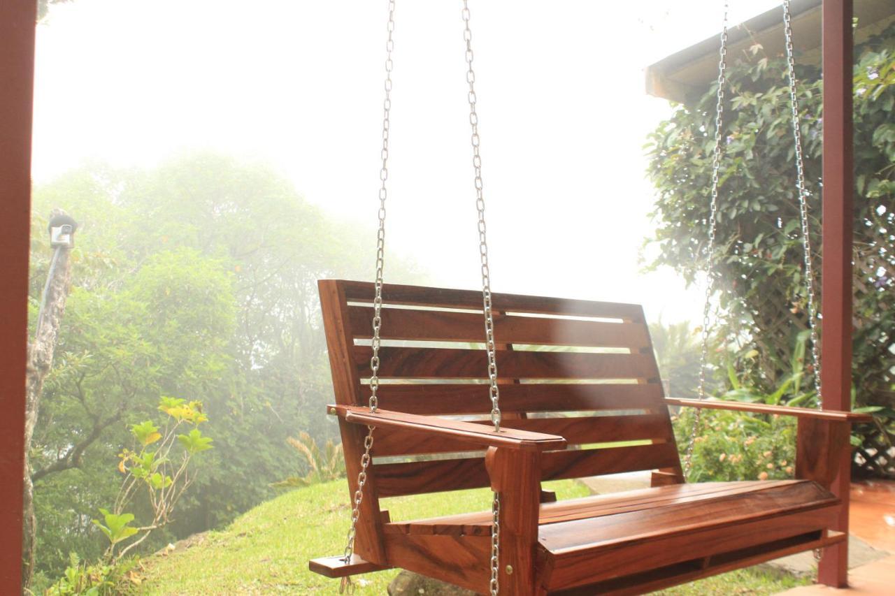 Cabinas Capulin & Farm Monteverde
