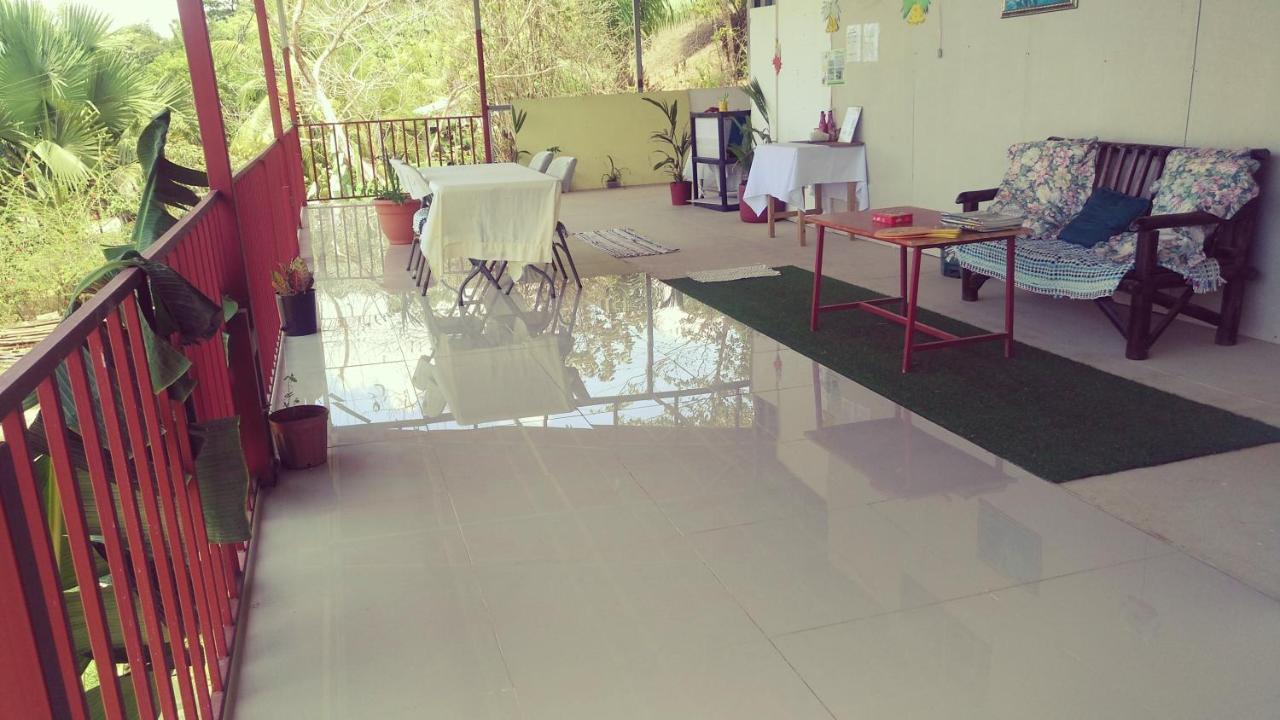 Guest house Las Brisas Tours Y Cabinas Ciudad Cortes
