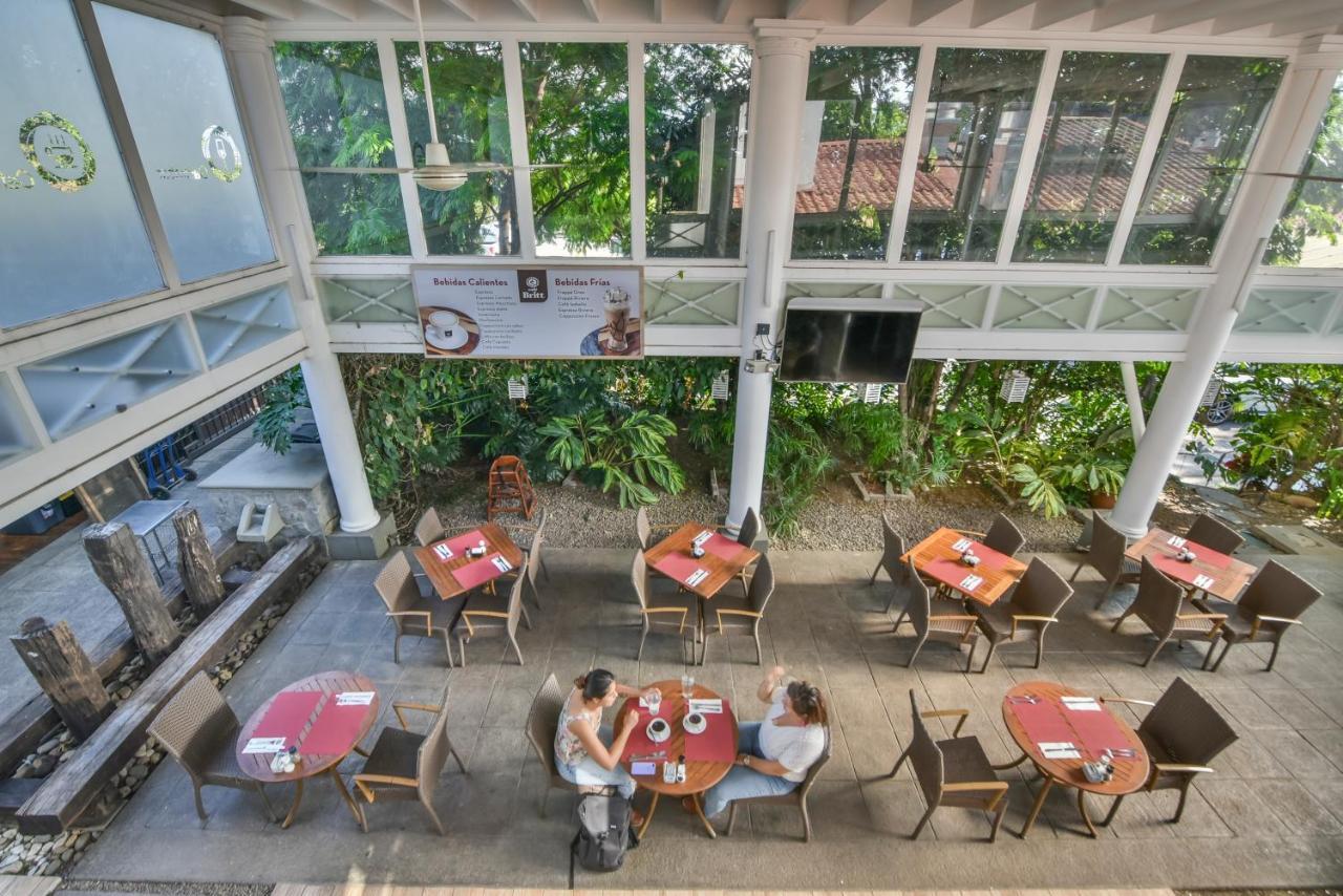 Hotel La Riviera 3*