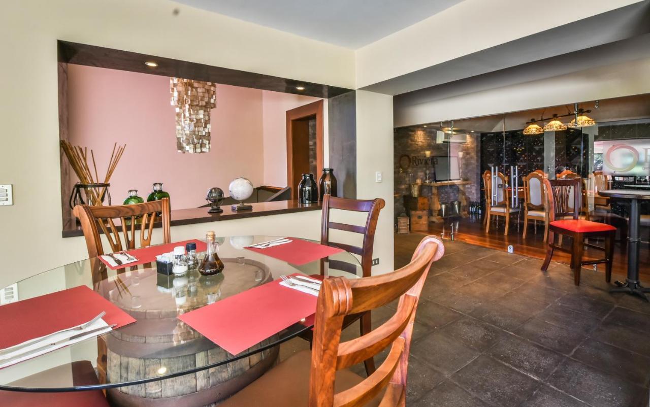 La Riviera Hotel 3*