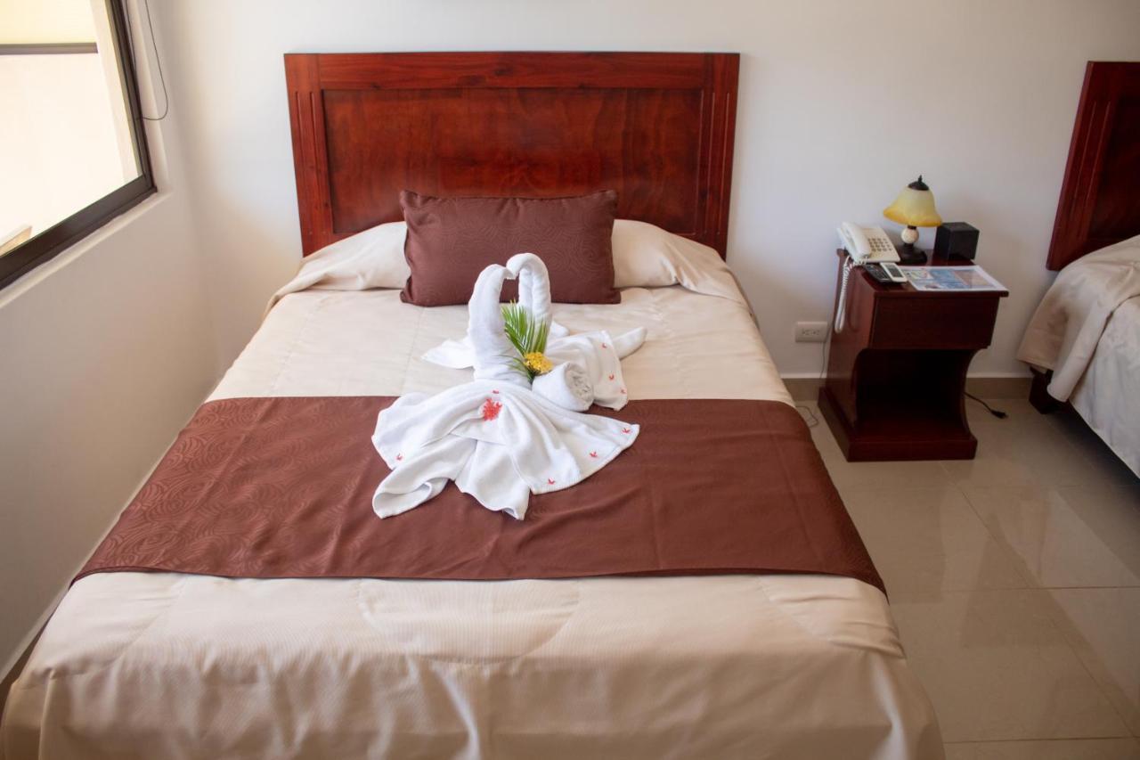 Hotel Arenas En Punta Leona 4*