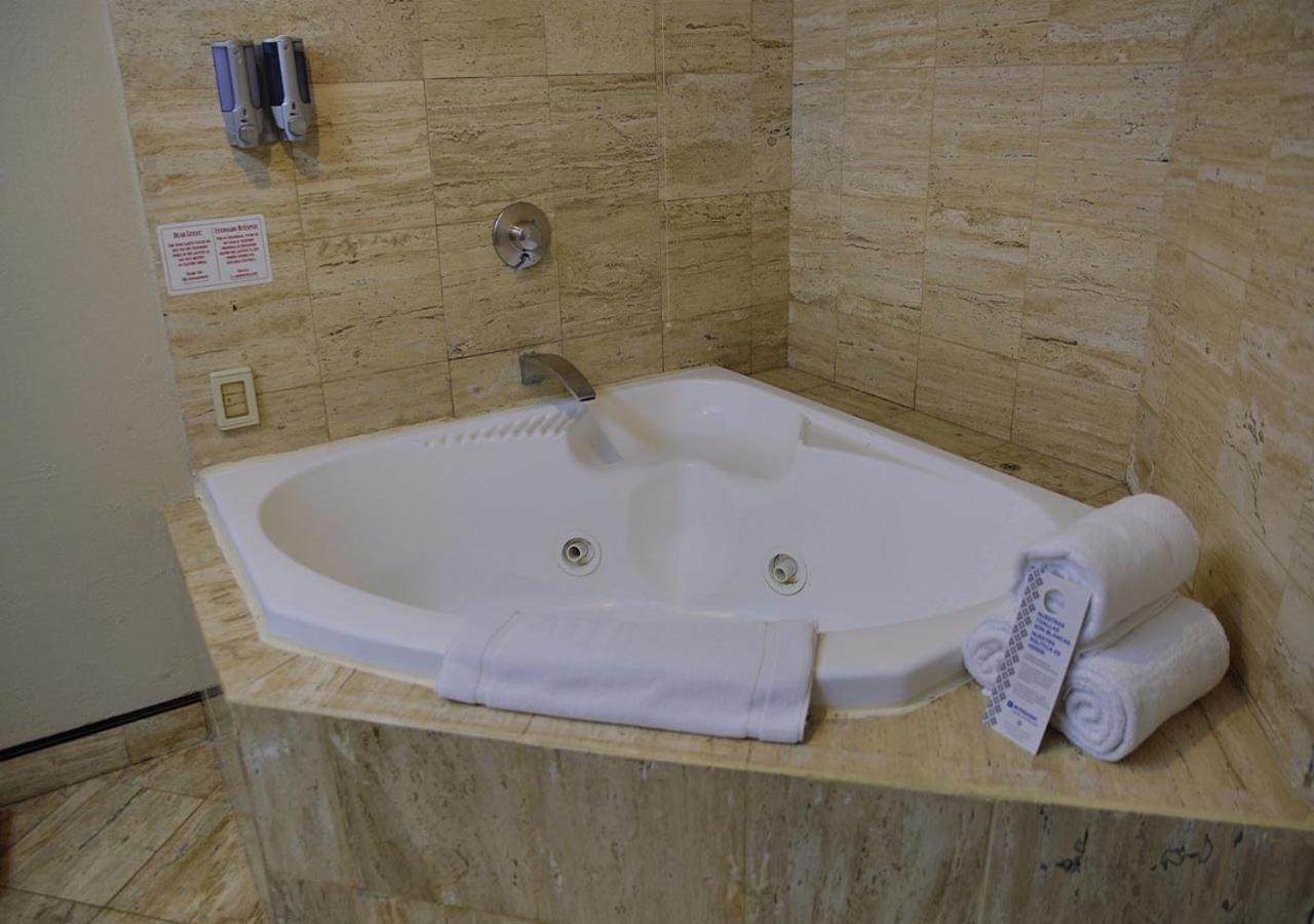 Hotel Wyndham Herradura 5*