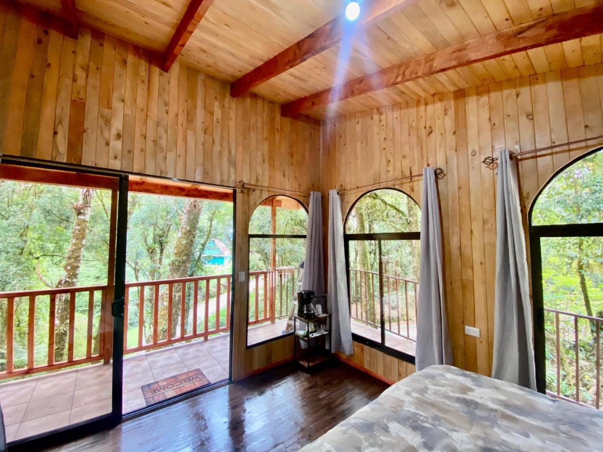 Cabana Anturios Hotel