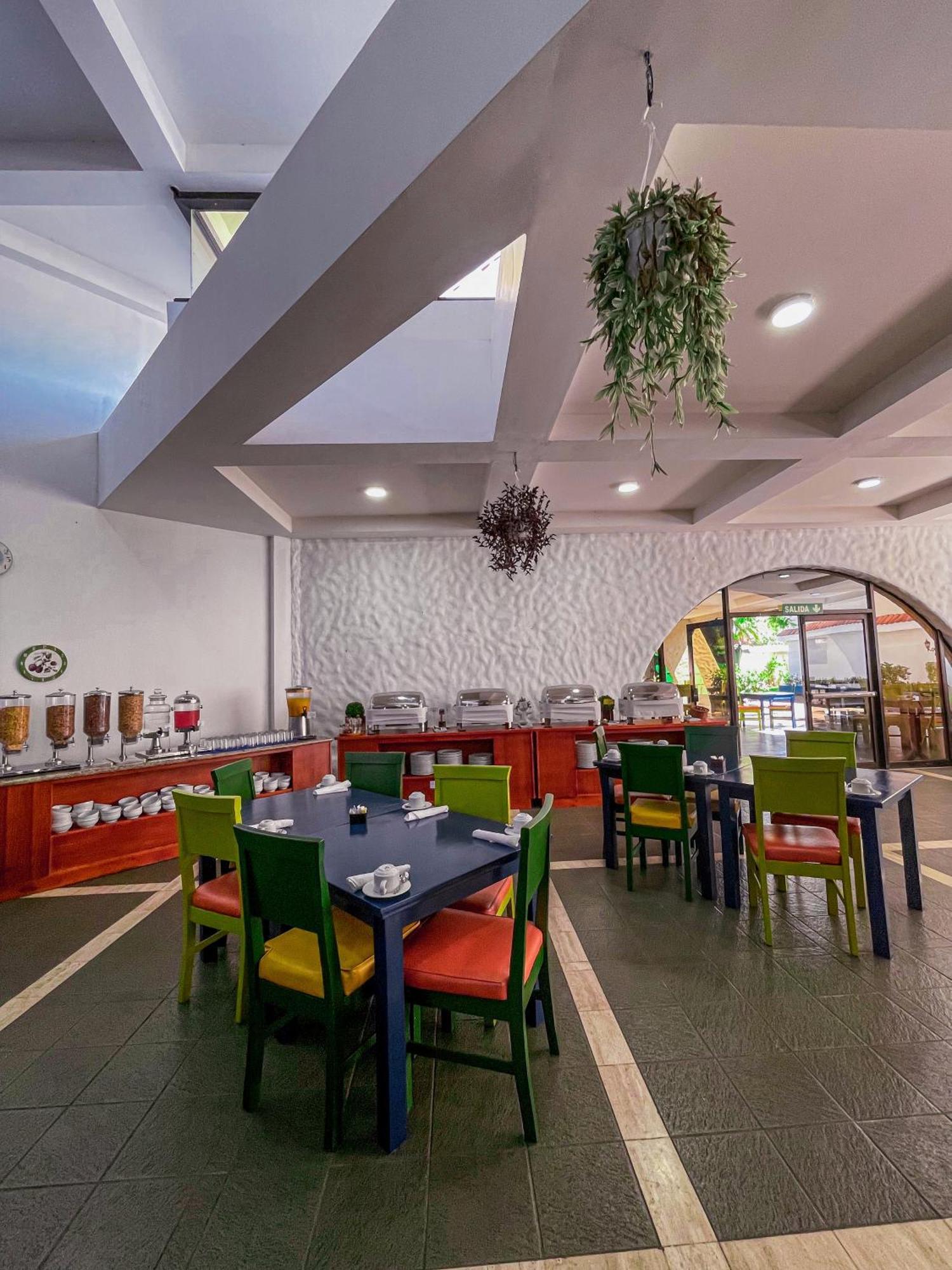 Hotel Wyndham Herradura 5*