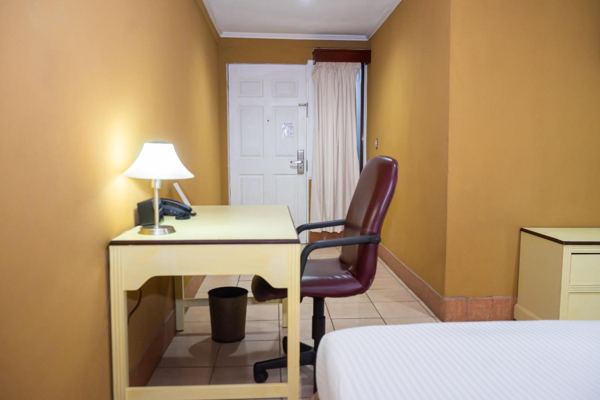 Zima Hotel 4*