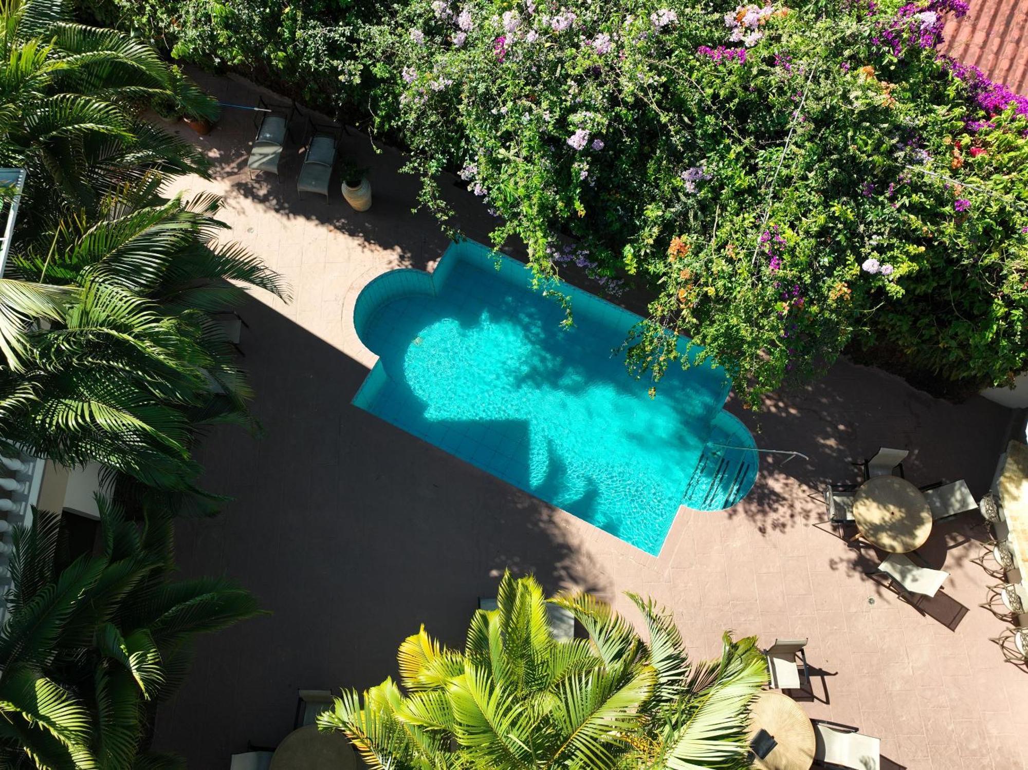 Buena Vista Chic Hotel Pilas