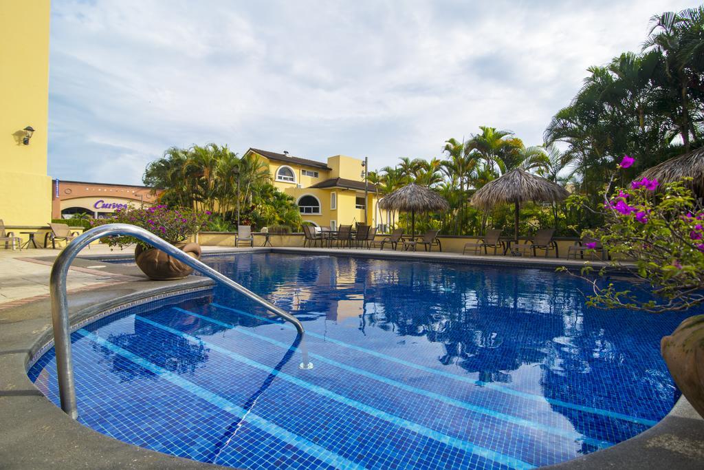 Hotel Apartotel & Del Rio 4*