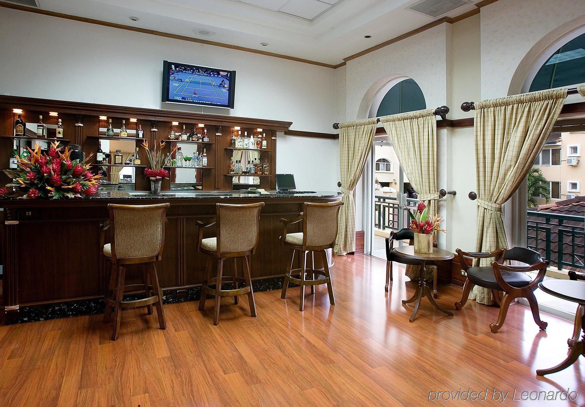 Apartotel & Del Rio Hotel 4*