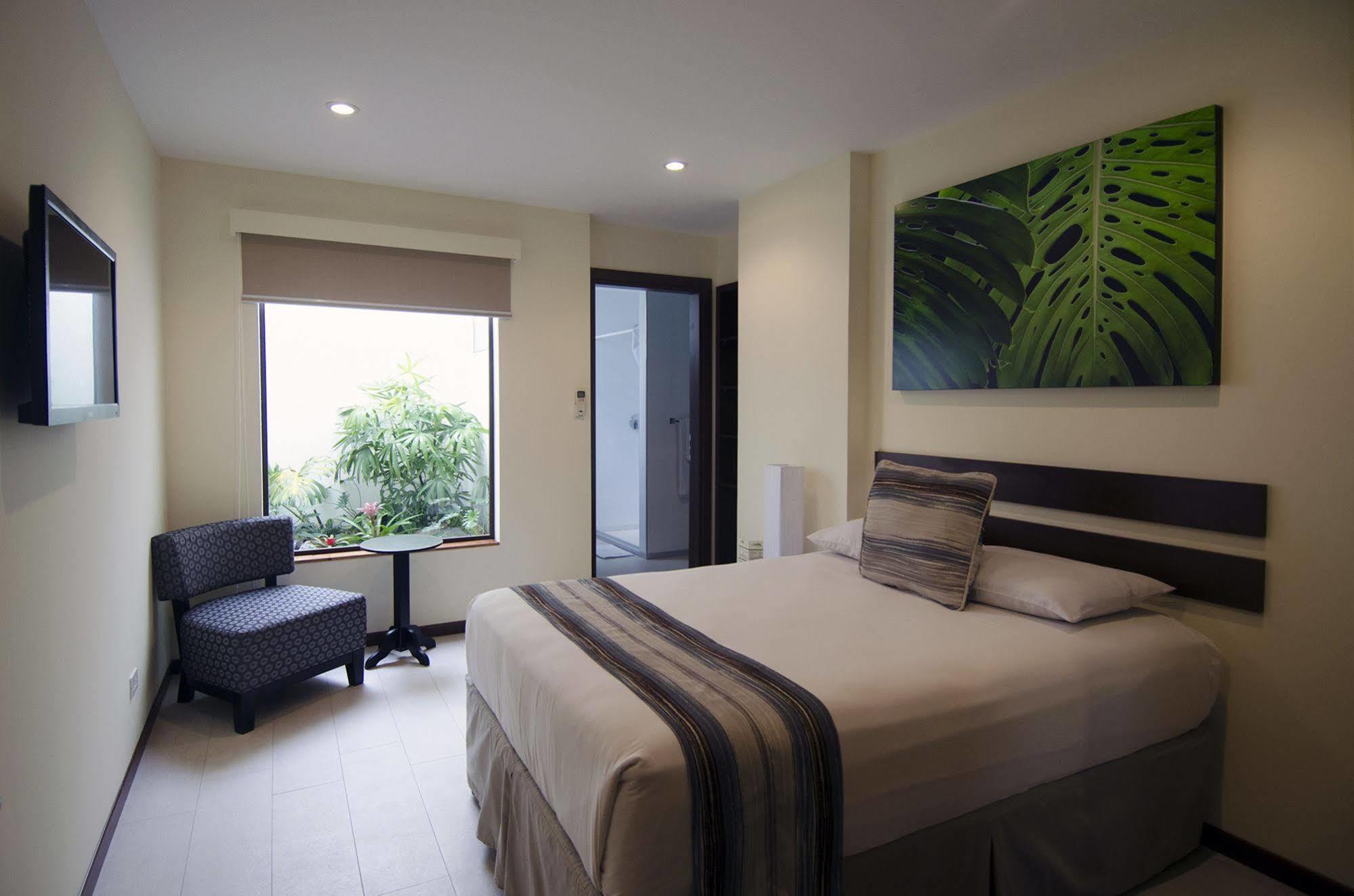 Isla Hotel 3*