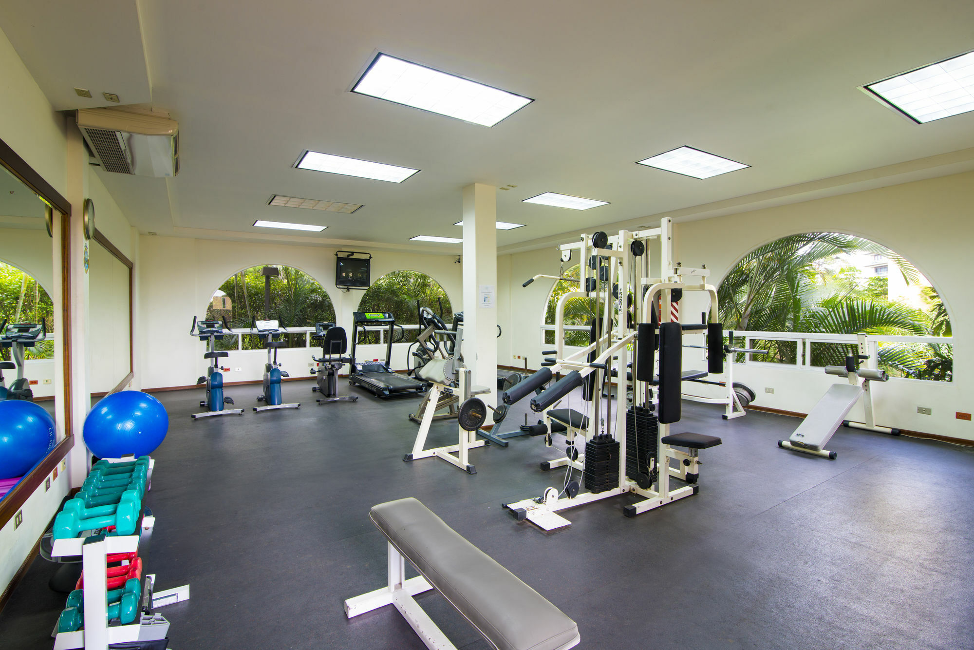 Hotel Apartotel & Del Rio 4*