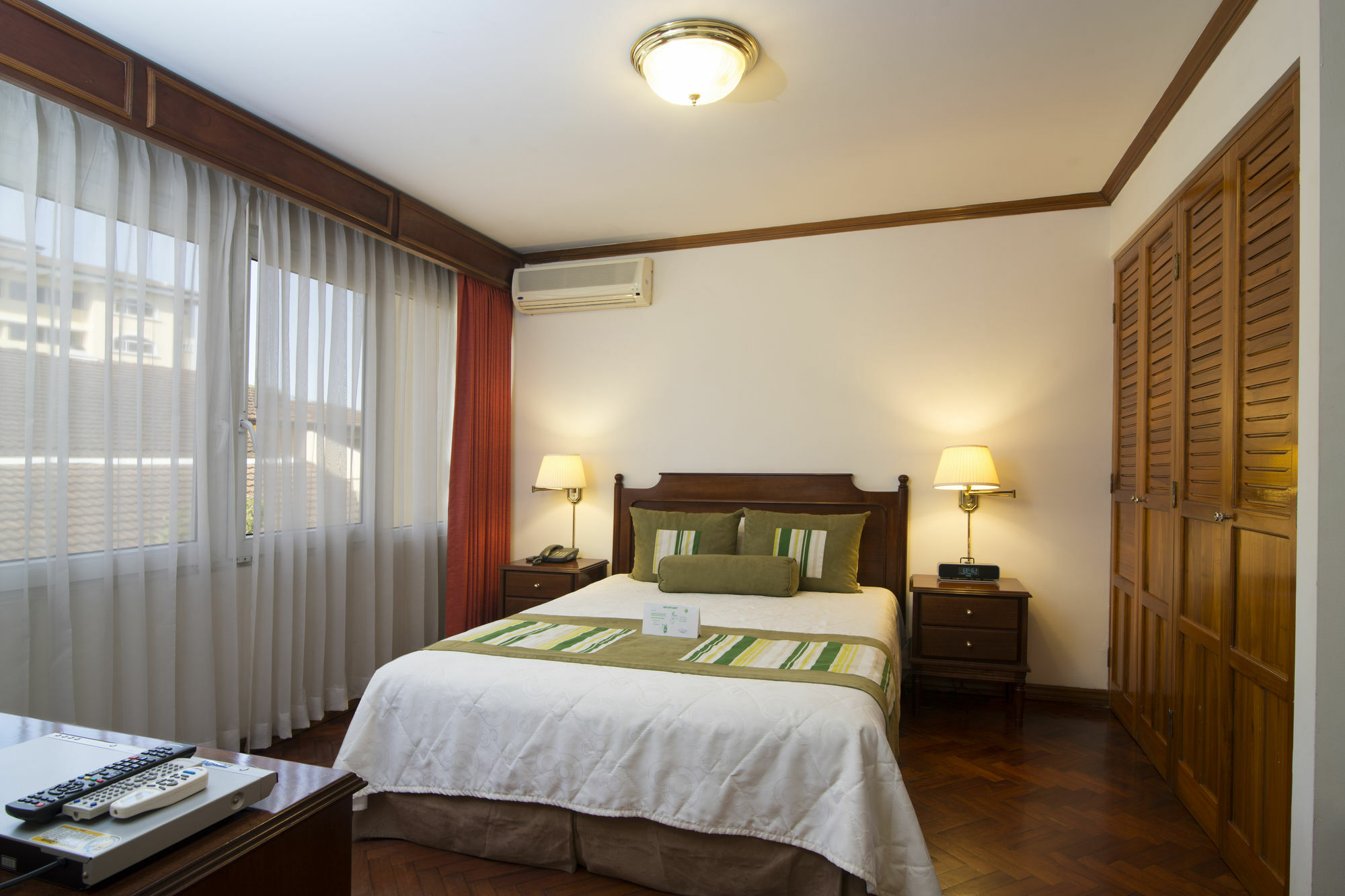 Apartotel & Del Rio Hotel San Jose (San Jose)